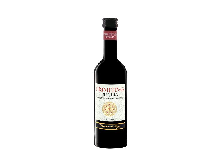 Primitivo Puglia Rotweinflasche mit weißem Etikett und goldenen Details.