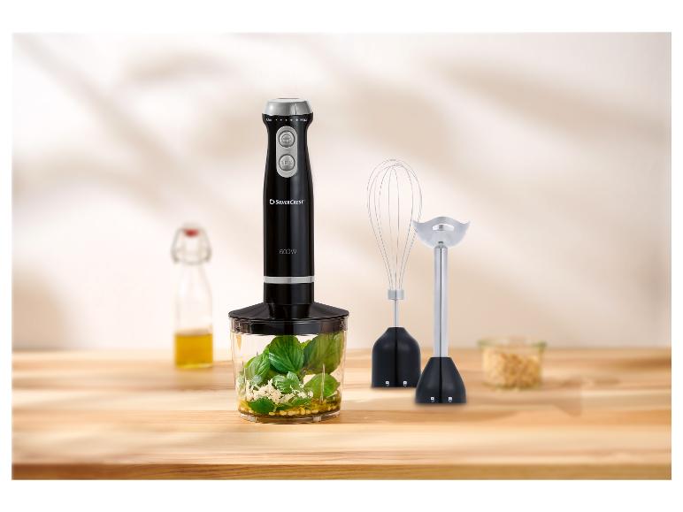 SilverCrest 600W Stabmixer mit Zubehör in der Küche.