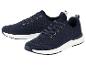Ein Paar dunkelblaue Strick-Sneaker mit weißen Sohlen