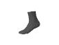 Graue kurze Socke auf weißem Hintergrund