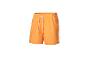 Orange Badeshorts mit weißem Kordelzug.