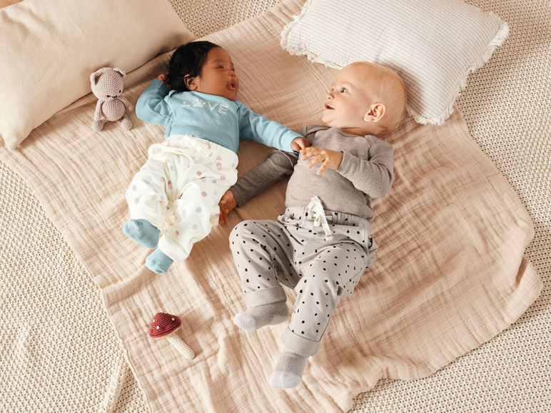 Gehe zu Vollbildansicht: lupilu® Baby Bodies, 2 Stück, aus reiner Bio-Baumwolle - Bild 8