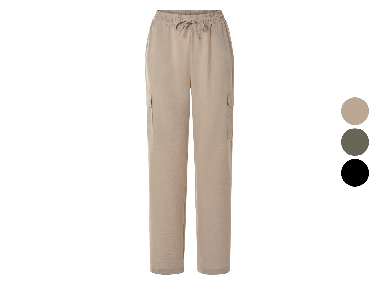 Beige Cargohose mit Kordelzug.