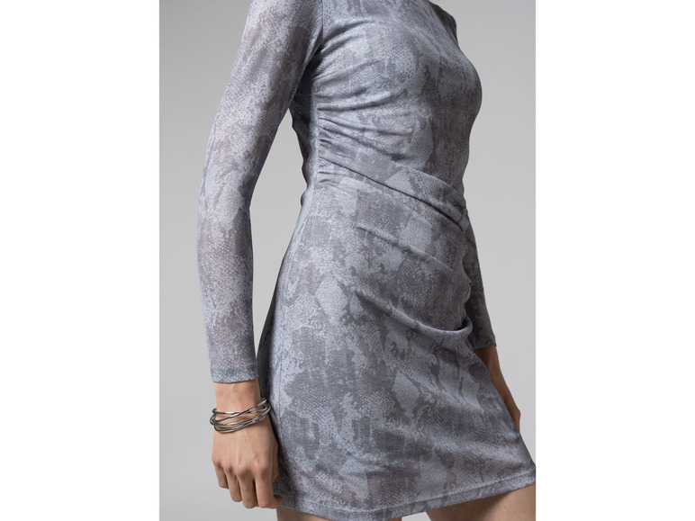 Gehe zu Vollbildansicht: esmara® Damen Mesh-Kleid mit modischem Snake-Print, grau - Bild 5