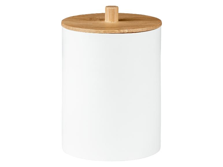 Weißer Behälter mit Holzdeckel