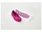 Fuchsiafarbene Damen-Ballerinas mit einem weißen Netzbeutel.