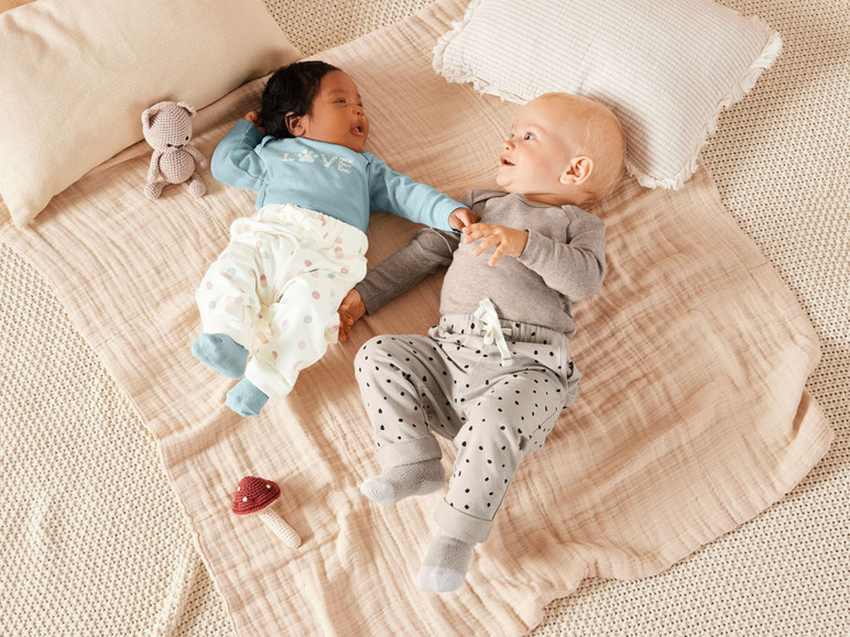 Gehe zu Vollbildansicht: lupilu Baby Mädchen Jogginghosen, 2 Stück, aus reiner Bio-Baumwolle - Bild 9
