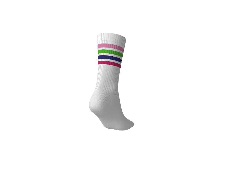 Weißer Socken mit rosa, grünen, marineblauen und fuchsia Streifen.