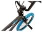Graues BMX-Fahrrad mit blauen Reifen und schwarzem Lenker.