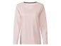 Ein rosafarbenes Langarmshirt mit Rundhalsausschnitt.