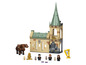 LEGO Harry Potter Set mit Hogwarts Turm, dem dreiköpfigen Hund Fluffy und Figuren.