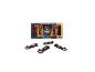 Ein Set aus vier Rennwagenmodellen, mit einer Box, die ein 4-facher Weltmeister-Thema zeigt.