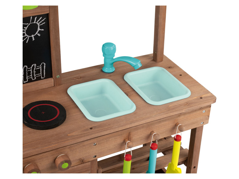 funktionsfähigem Playtive Matschküche, mit Wasserhahn