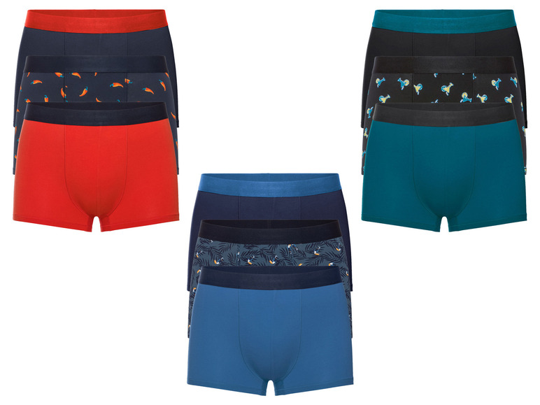 Ein Set Boxershorts mit verschiedenen Farben und Mustern.