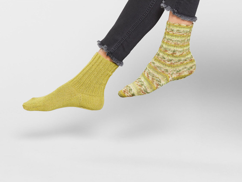 Gehe zu Vollbildansicht: crelando Klassische Sockenwolle »Anika«, für 2 Paar Socken - Bild 27