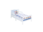 Weißes Kleinkindbett mit Cartoon-Hundfiguren und blauem Pfotenabdruck-Design.
