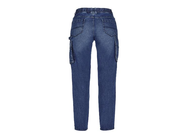 Eine blaue Jeans mit Seitentaschen