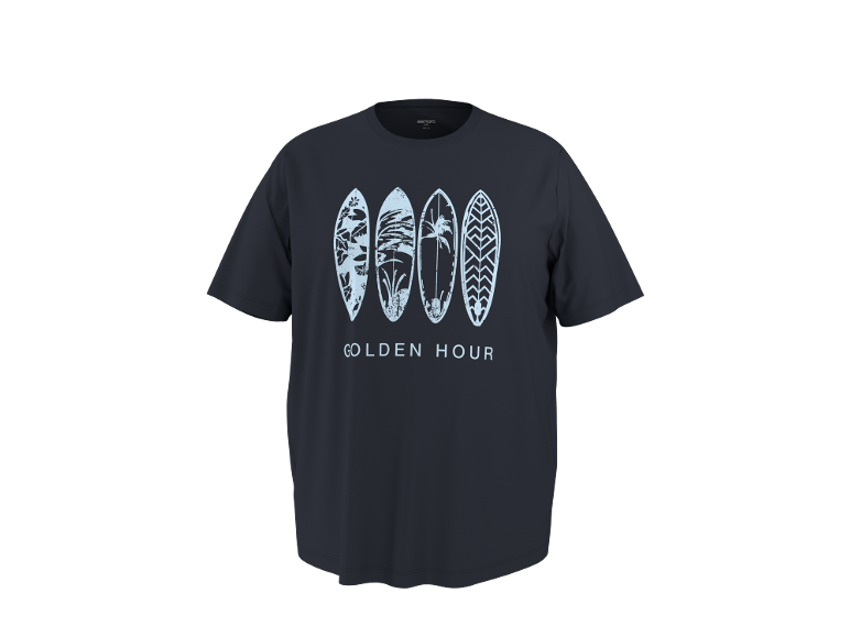 Dunkelblaues T-Shirt mit vier Surfbrettern und dem Schriftzug „GOLDEN HOUR“.