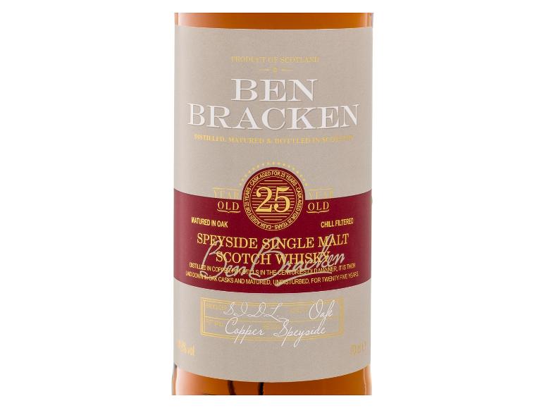Flaschenetikett eines 25 Jahre alten Speyside Single Malt Scotch Whiskys mit Gold- und Rotakzenten.