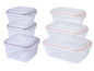 Ein Set quadratischer und rechteckiger Plastik-Lebensmittelbehälter mit Deckeln.