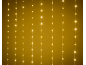 Goldene LED-Lichterketten auf gelbem Hintergrund, perfekt für festliche Dekorationen.