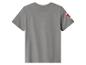 Graues Kurzarm-T-Shirt mit rotem und weißem Aufdruck am rechten Arm
