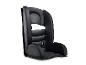 Schwarzer Hauck Kindersitzbezug mit gepolsterter Kopfstütze und Sitzfläche.