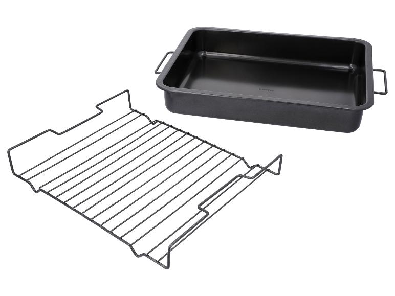 Schwarze Backform mit passendem Kühlgitter.