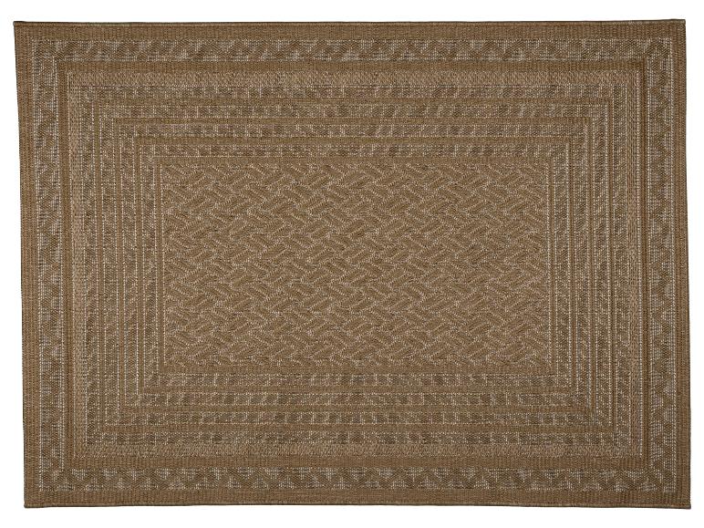 Brauner Outdoor-Teppich mit geometrischem Fischgrätmuster und rechteckigen Rändern.