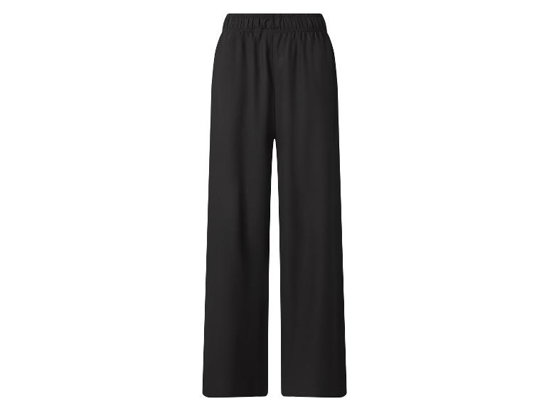 Schwarze weite Hose mit elastischem Bund.