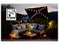 Garten-Lounge-Set mit Ecksofa, Couchtisch und beleuchtetem Sonnenschirm, UV Standard 801 zertifiziert.