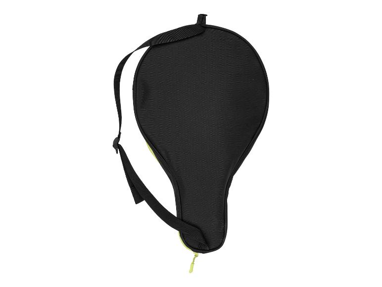 Schwarze Tennistasche mit Schultergurt.