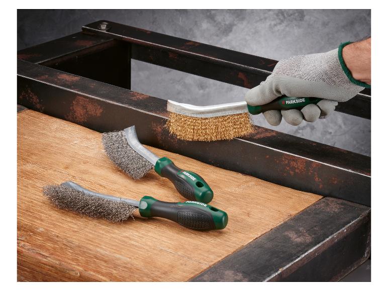 Drei Parkside Bürsten zum Reinigen von Metall.