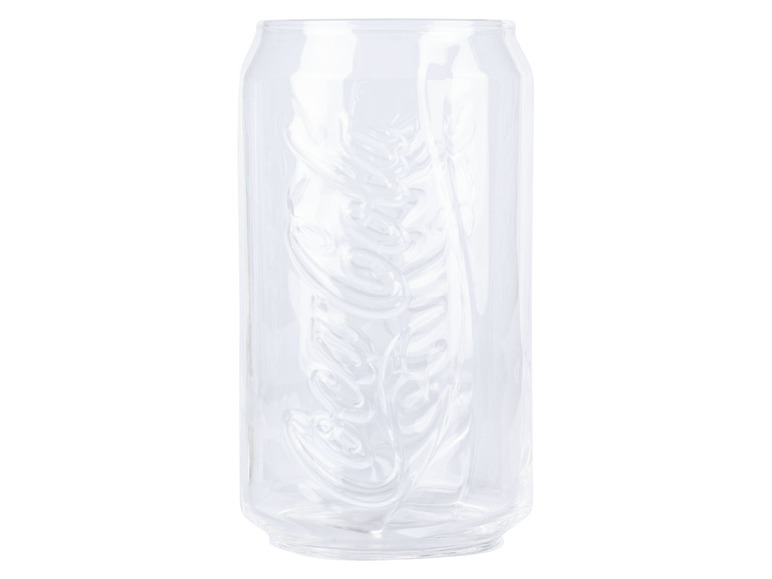 Ein Glas in Form einer Coca-Cola-Dose