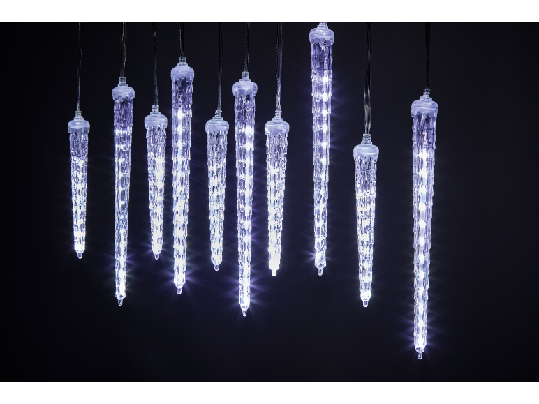 LED-Eiszapfen mit weißem Licht vor dunklem Hintergrund