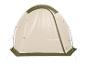 Beiges und olivgrünes Campingzelt mit offenem Eingang, Vorderansicht.