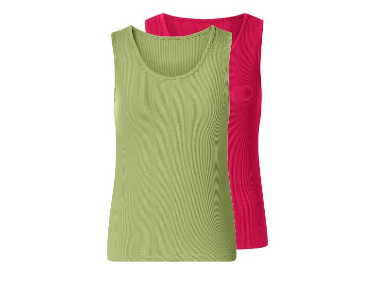 Set aus zwei gerippten Tanktops, einem grünen und einem fuchsiafarbenen.
