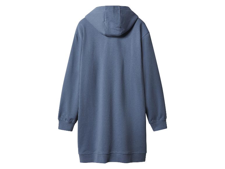 Rückenansicht eines langärmeligen blauen Kapuzenkleides.