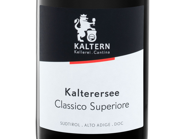 Eine Flasche Kaltern Kaltersee Classico Superiore Wein.