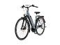 Hellblaues E-Citybike mit Schutzblechen und Gepäckträger.
