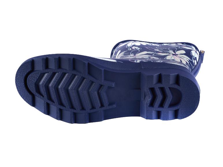 Blaue Gummistiefel mit Blumenmuster