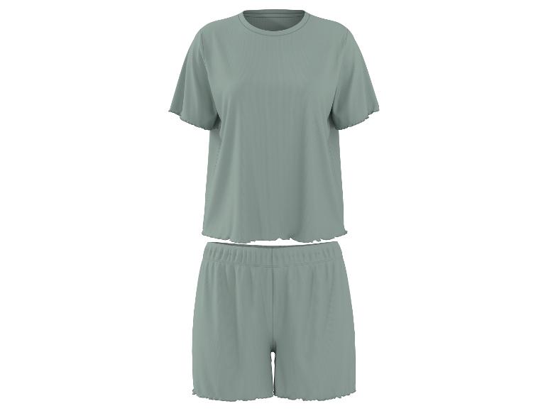 Grünes Damen-Pyjama-Set mit T-Shirt und Shorts.