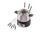 Edelstahl-Fondue-Set mit elektrischem Sockel und farbcodierten Gabeln.