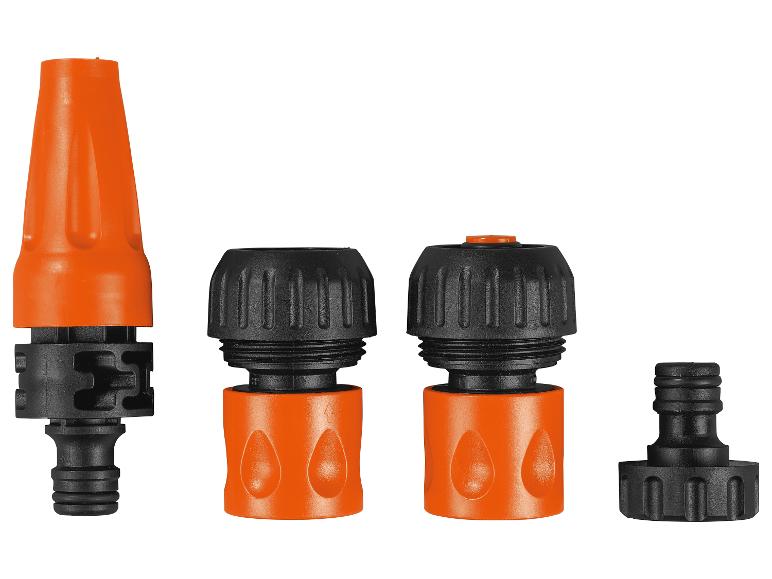 Set aus orange-schwarzen Gartenschlauchanschlüssen und einer Düse.