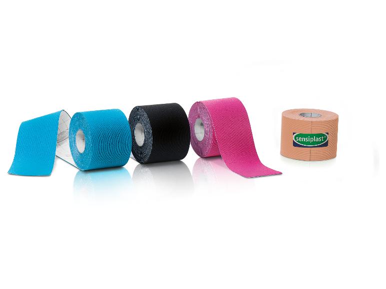 Rollen Sensiplast Kinesiologie-Tape in Blau, Schwarz, Pink und Beige.