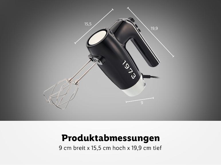 Schwarzer Handmixer mit Maßen 9 cm breit x 15,5 cm hoch x 19,9 cm tief.