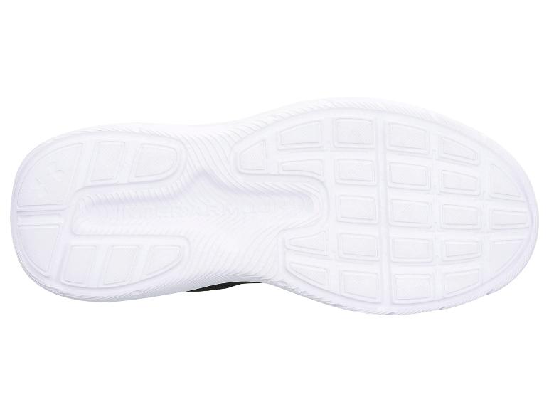 Sohlen von Under Armour Schuhen: sportliches Design.