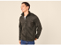 Herren-Fleecejacke in Dunkelblau mit Reißverschluss, Brusttasche und Seitentaschen.