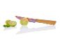 Ein Livarno home Messer mit Holzgriff und zwei geschnittene Limetten.