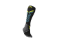Schwarze Sportsocken mit blauen und gelben Mustern